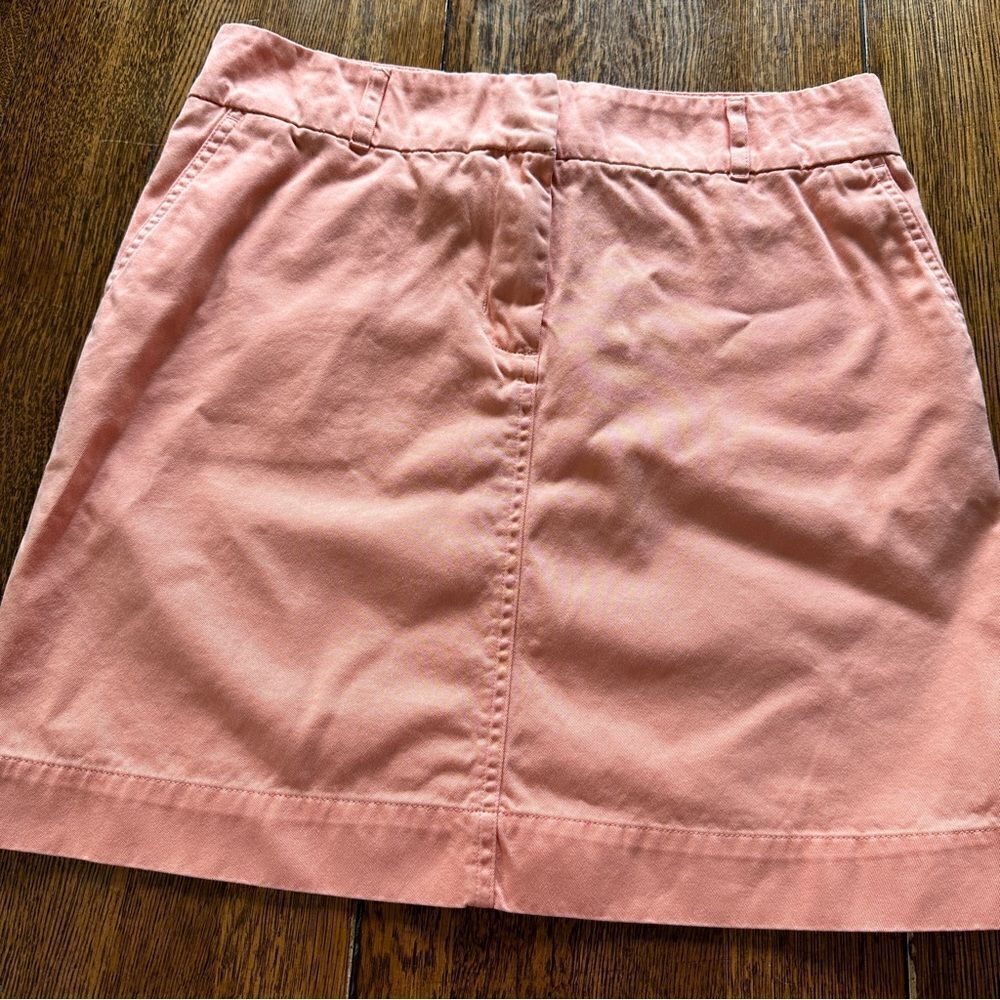 Vineyard Vines Shep & Ian light orange skirt with pockets. Size 6